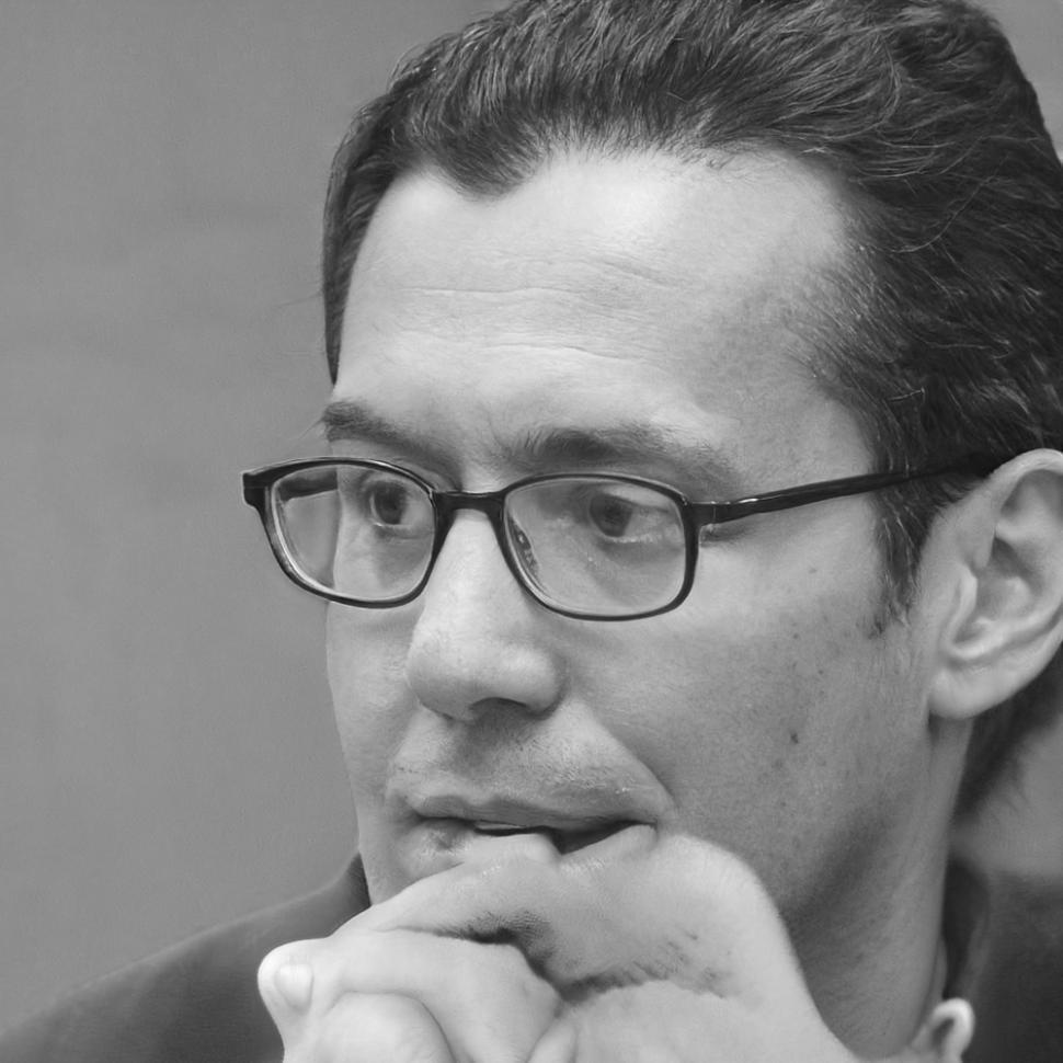 Portrait of Dariusz Kowalewski, lead blockchain instructor